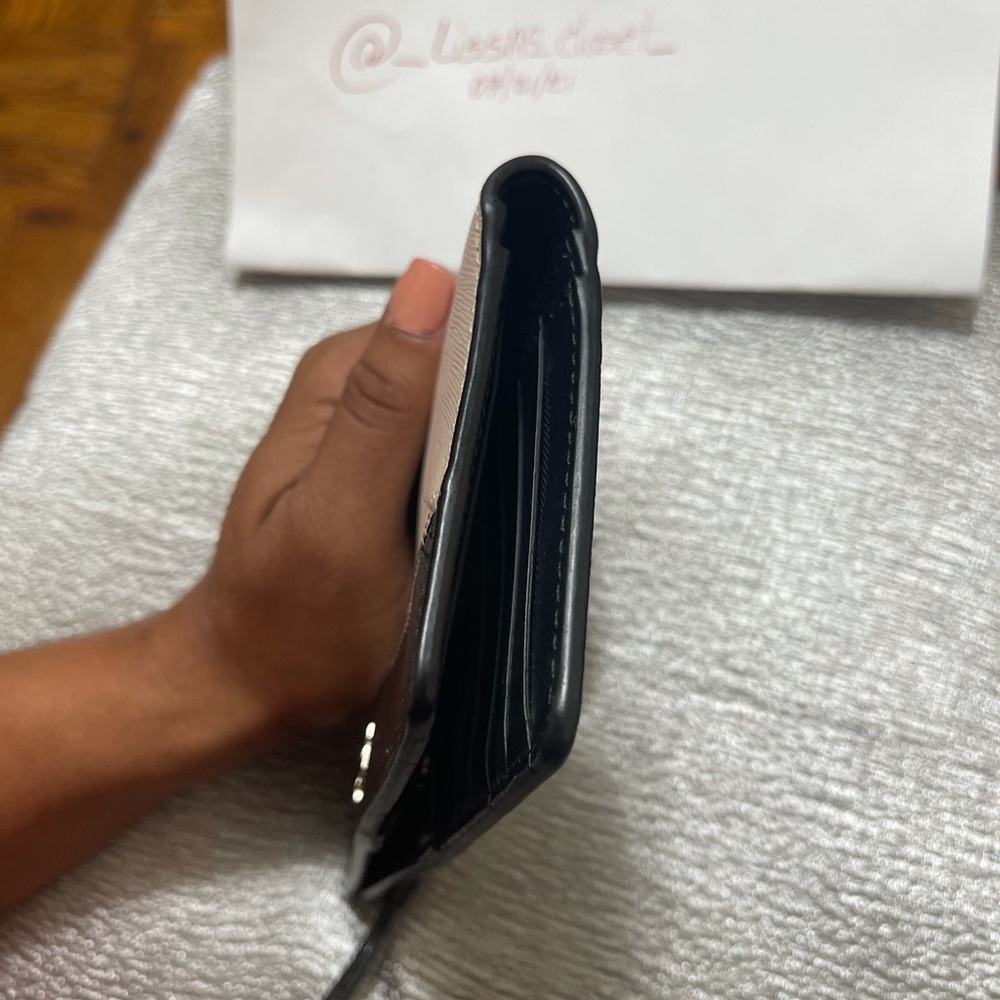 Kate Spade wallet - Picture 4 of 6